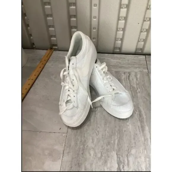 ~Nike Blazer Low Platform ESS Woven White Low-top Stylish Sneaker NEW size 12 - Picture 2 of 7